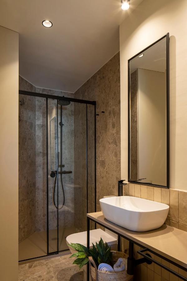גרנדה Home4U, Plaza Nueva 3 מראה חיצוני תמונה
