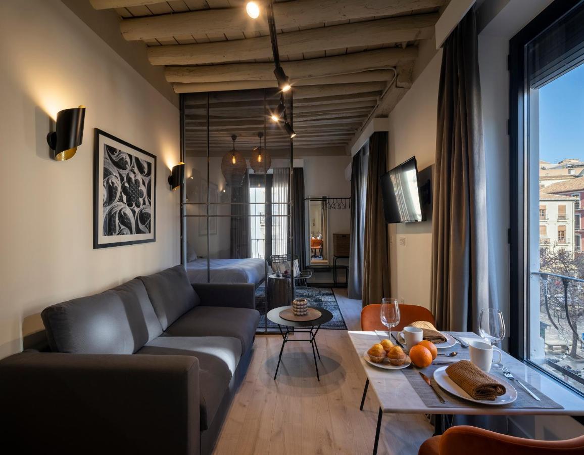 גרנדה Home4U, Plaza Nueva 3 מראה חיצוני תמונה